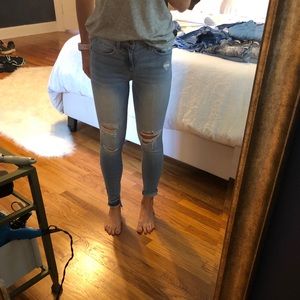 SP Black Light Wash Ripped Skinny Jeans